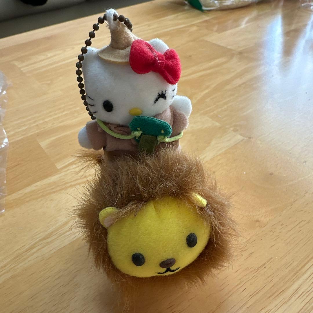ハローキティ ライオン ぬいぐるみ ボールチェーン付き