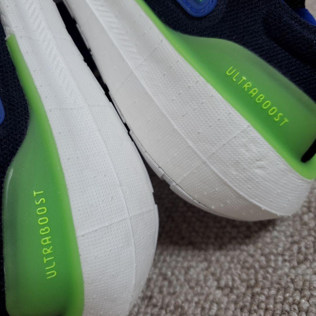 1/15　新品＊adidas　22㎝　スニーカー　ウルトラブースト　ジュニア