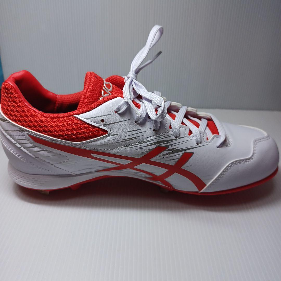 ASICS スパイクシューズ ホワイト/レッド　2５cm　金具スパイク　箱付き