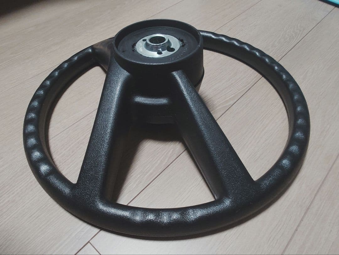 GM純正 ?　GMC　ステアリング ハンドル