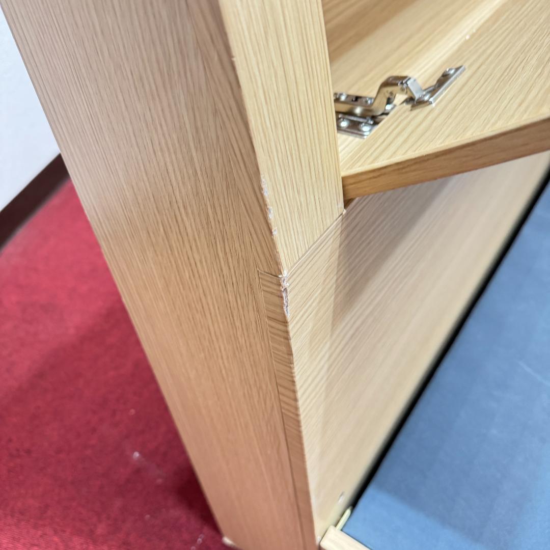 ダブルベッド　引き出し有り　コンセント付き　枕元に収納有