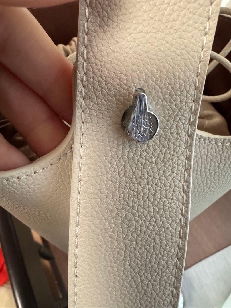 新品未使用⭐︎LOEWEペブルバケットミニショルダーハンドバッグ