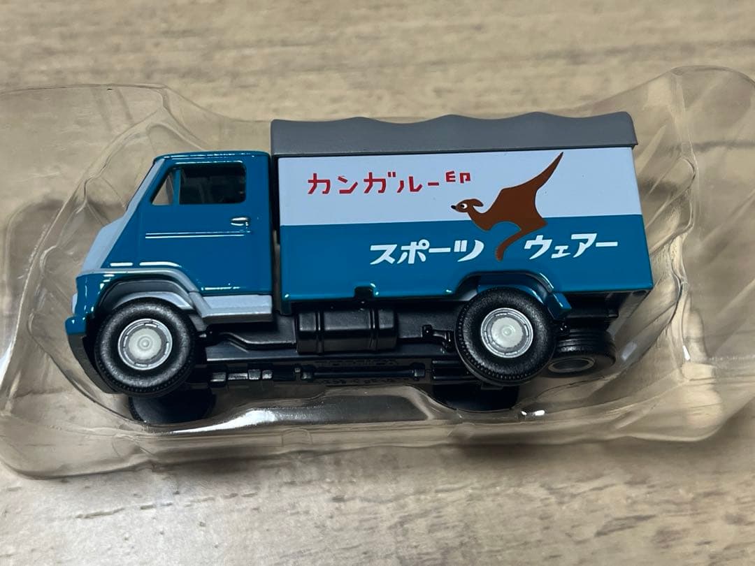トミカリミテッドヴィンテージ トヨタ トヨエース