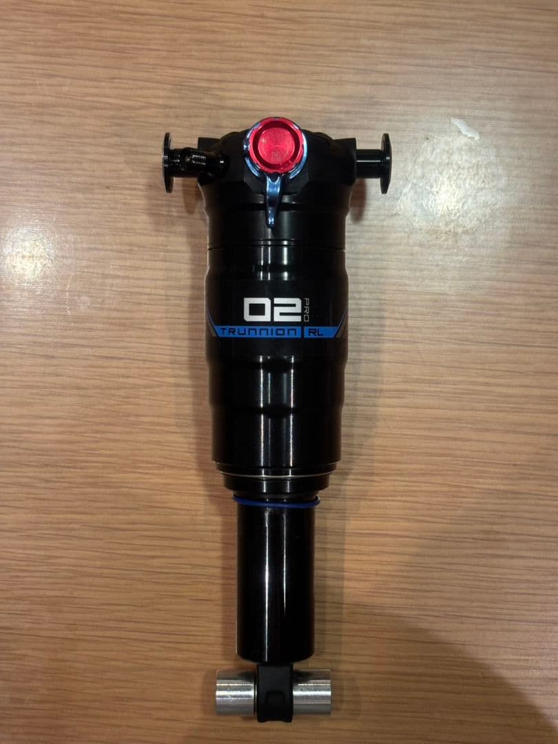 X-Fusion Pro 2, 185mm x 55mm リアサスペンション