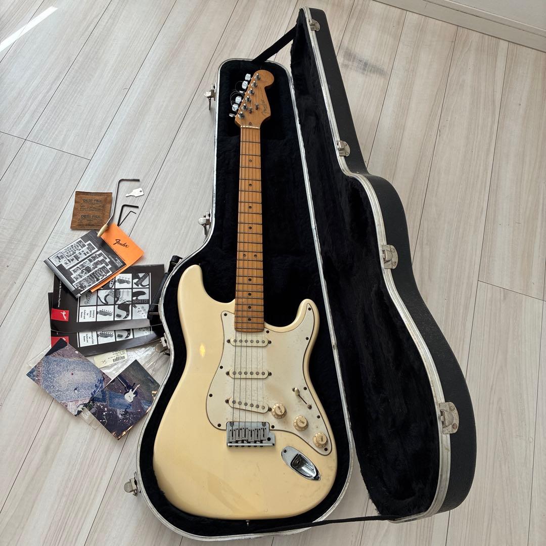 もやしマシマシ　fender アメスタストラトキャスター1995年製