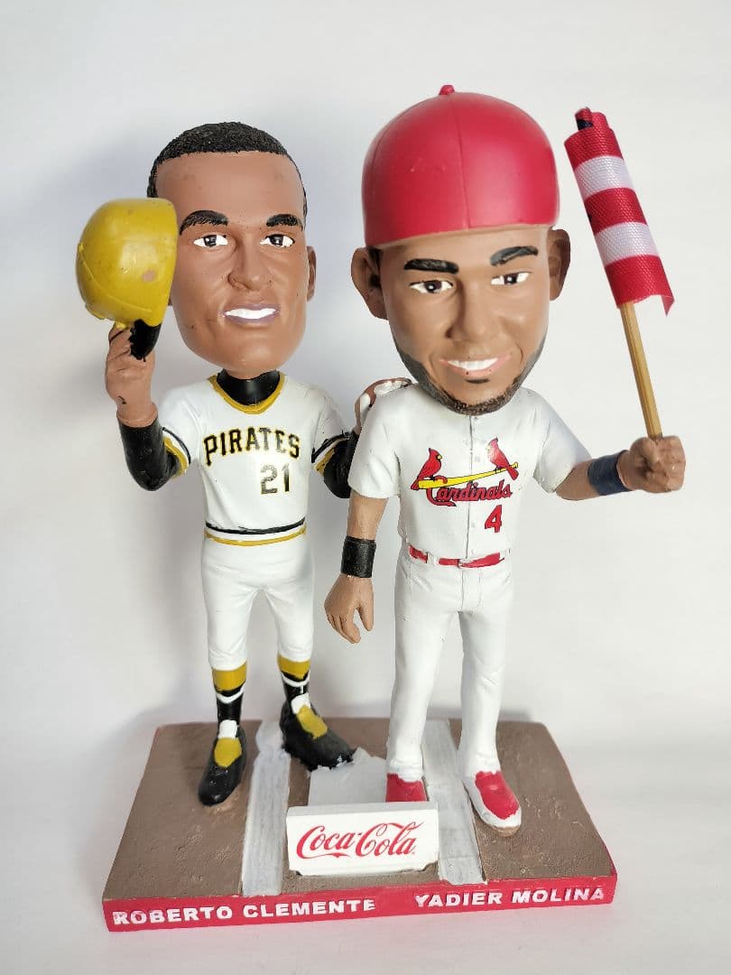 ヤディエル・モリーナ＆ロベルト・クレメンテ／ボブルヘッド人形（非売品）