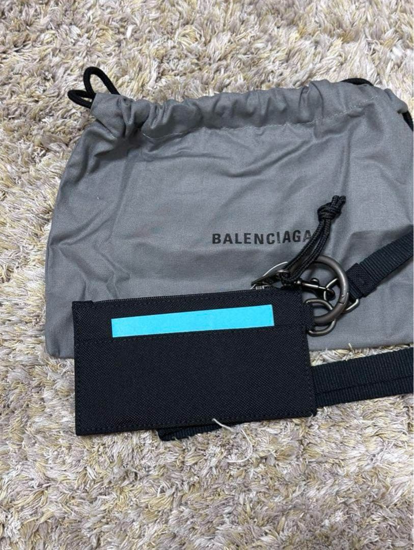 新品 バレンシアガBalenciaga WFPコラボ ナイロンキカードケース