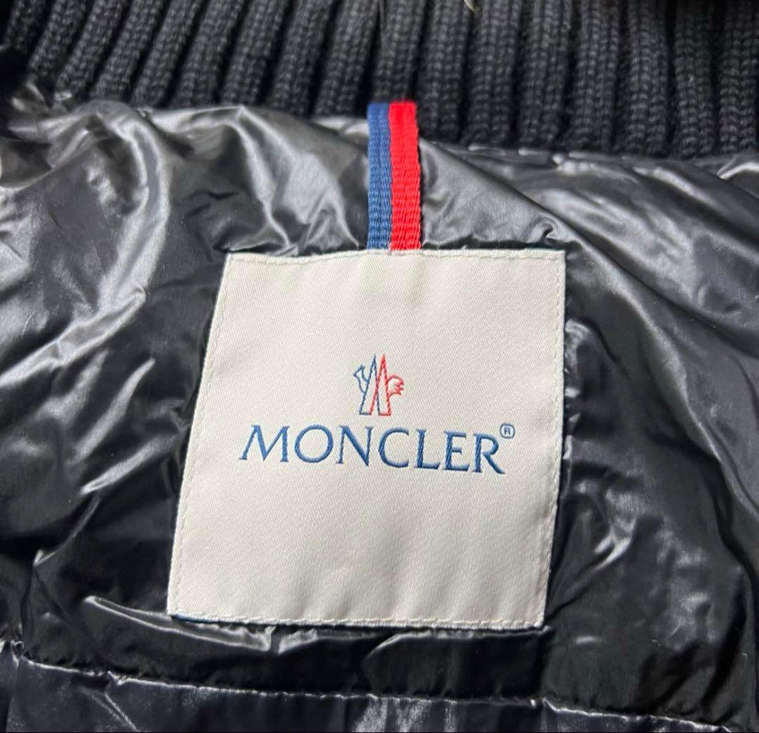 【美品】モンクレール　ヒューベル　サイズ3 ブラック
