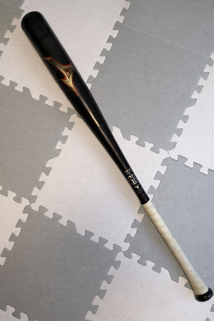 Mizuno 軟式バット　ビヨンドマックスレガシー　ミドルバランス　84cm