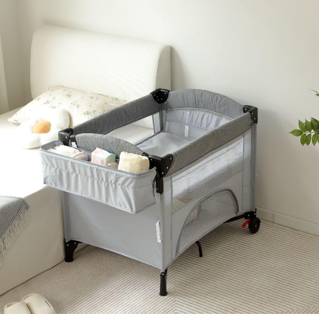 おむつ替えテーブル付きベビーベッド