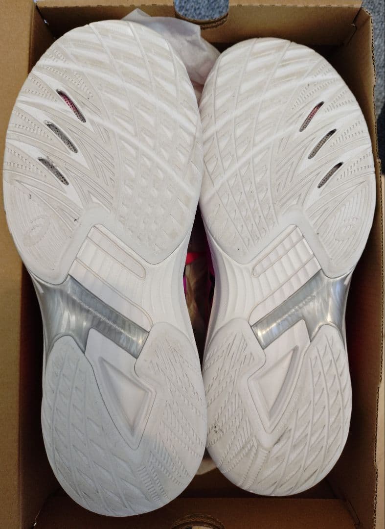 アシックス　V-SWIFT FF 3 　ローカット 25.5cm