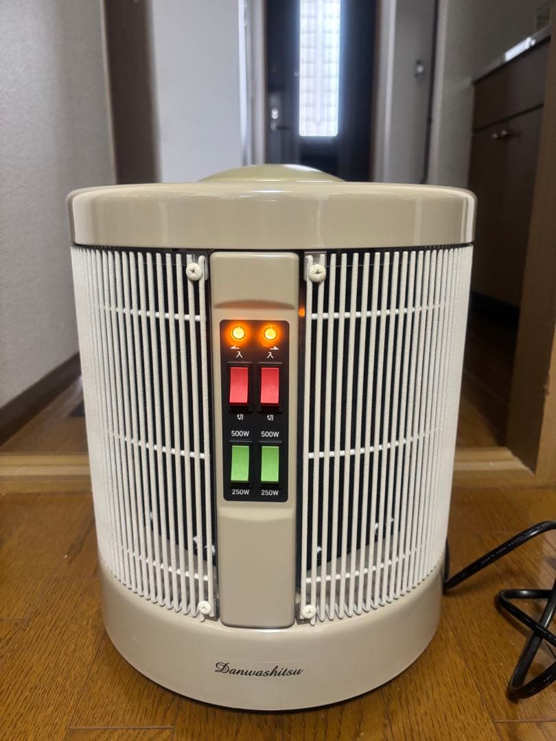 アールシーエス　暖話室1000型DAN1000-R16 遠赤外線パネルヒーター