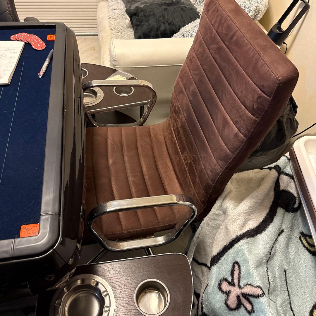 電動麻雀　卓　　　激安セット、イス、テーブルセット売り即使えます値下げしました