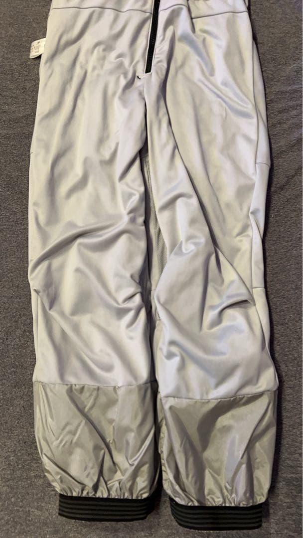 【美品】Swivel ブラック M つなぎ スキーウェア スノーボードウェア