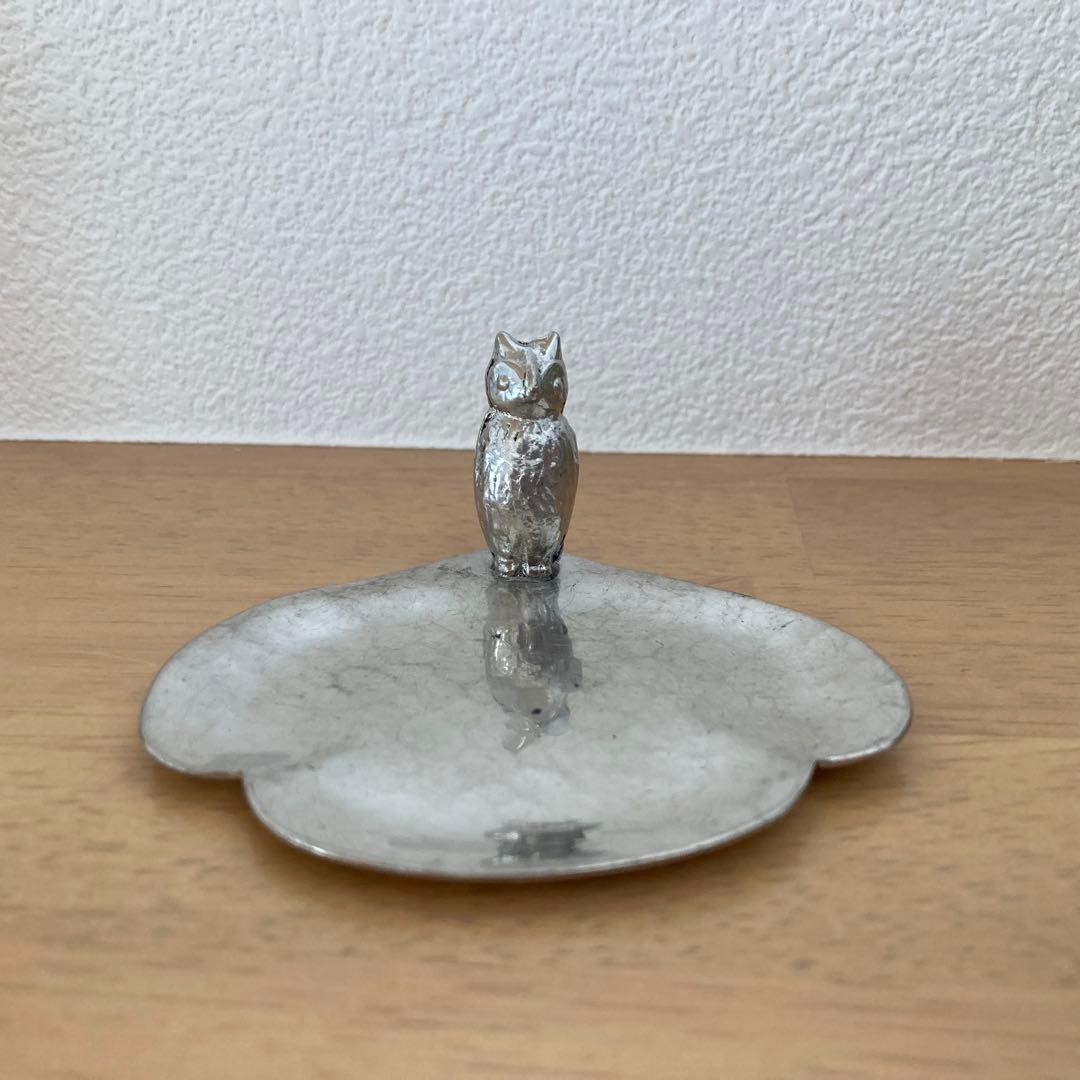 大変希少なアルフェニデ製アンティークピューター トレイ（フクロウ）
