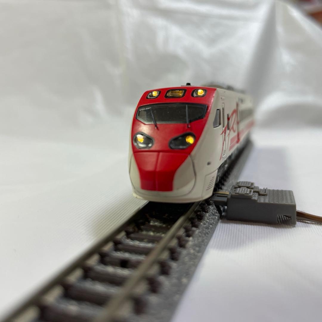 三鶯重工 TW10-002.003 台鉄2000 プユマ号　8両セット