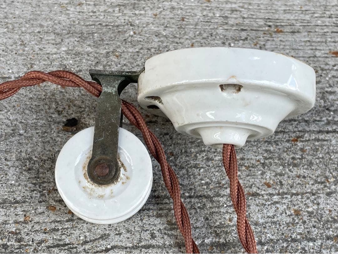 【merci】 2a. フランス　吊り下げ　滑車　ランプ　古道具　店舗什器カフェ