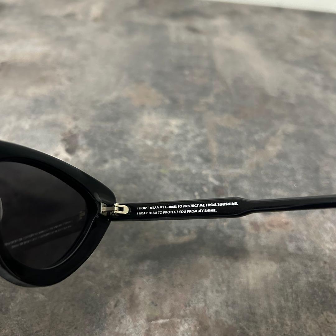 美品ChiMi チミ キャットアイ サングラス ブラック 006 BERRY 黒