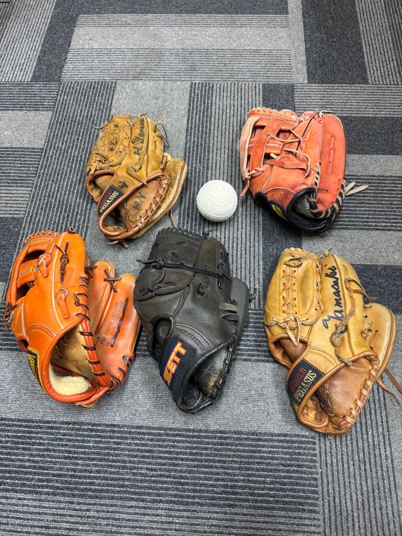 野球グローブ 5個