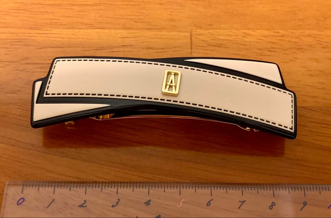 アレクサンドルドゥパリ/ バレッタ8㎝金具(ベージュ)