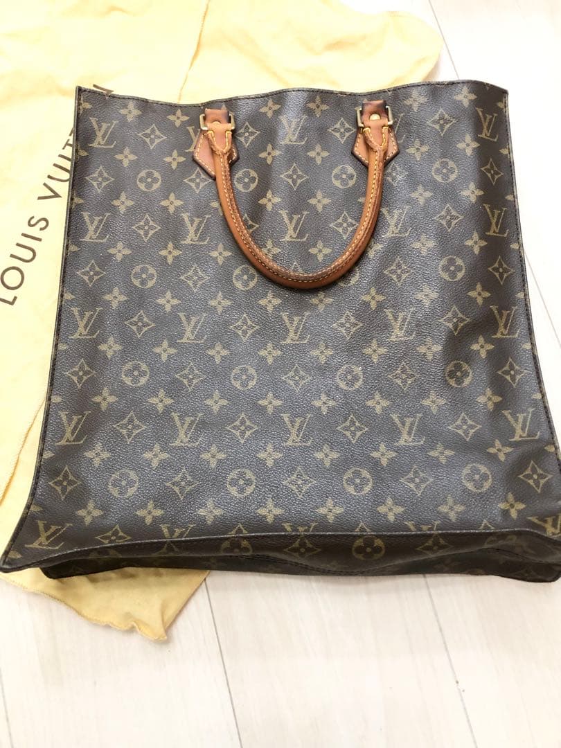Louis Vuitton ルイヴィトン モノグラム サックプラ