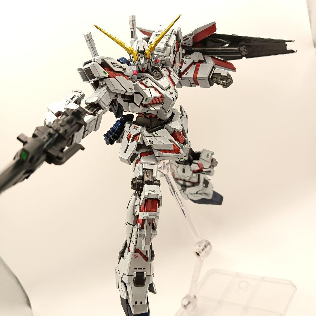 HGユニコーンガンダム、チタニウムフィニッシュ風全塗装完成品