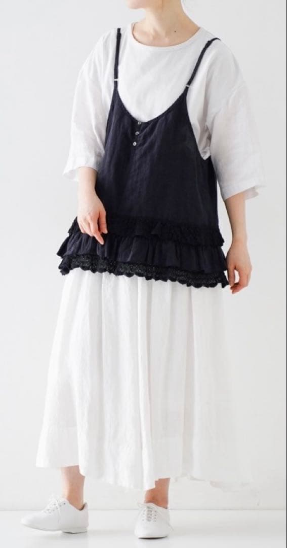 6/1まで専用 2025SS新品未使用ネストローブリネンレースヘムキャミソール