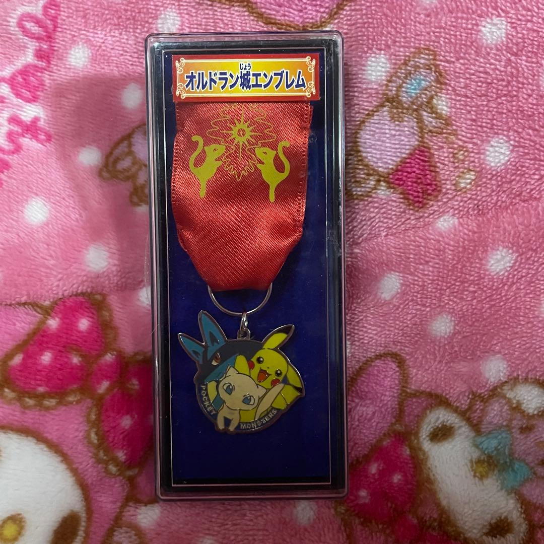 ポケモン オルドラン城エンブレム ピカチュウ　ルカリオ　ミュウ　バッヂ