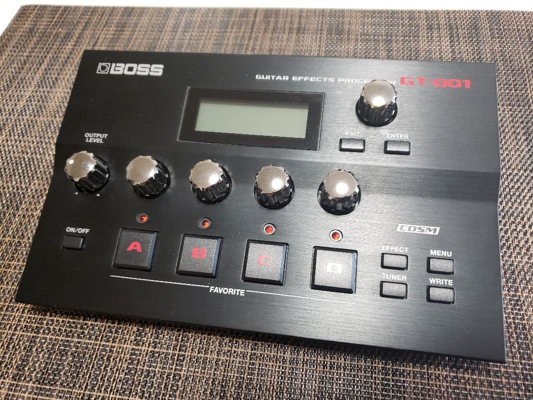 BOSS GT-001 ギターエフェクター