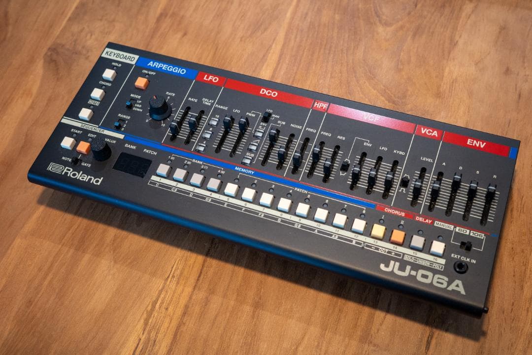 Roland JU-06A シンセサイザー Juno 106 60 ローランド