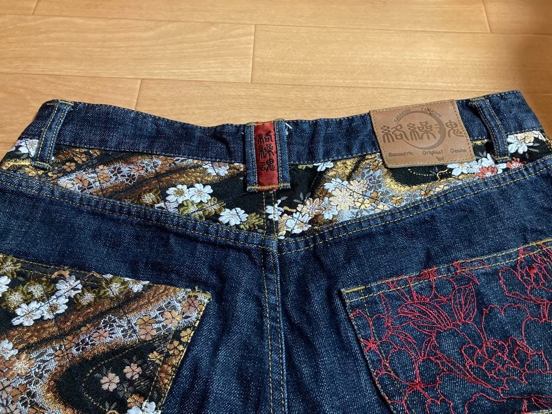 絡繰魂 流儀圧搾 赤龍刺繍デニム 36インチ