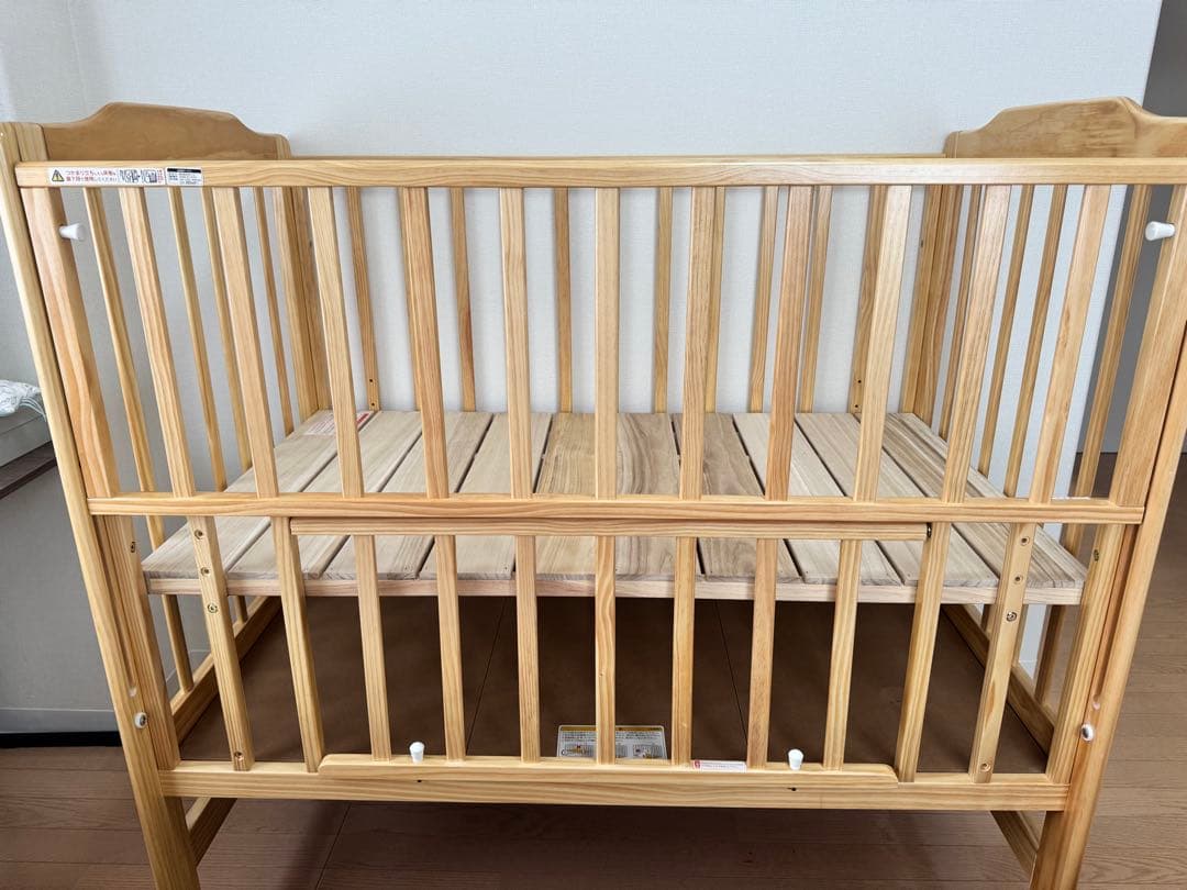 【KATOJI】木製ベビーベッド キャスター付き【匿名発送・送料込み】