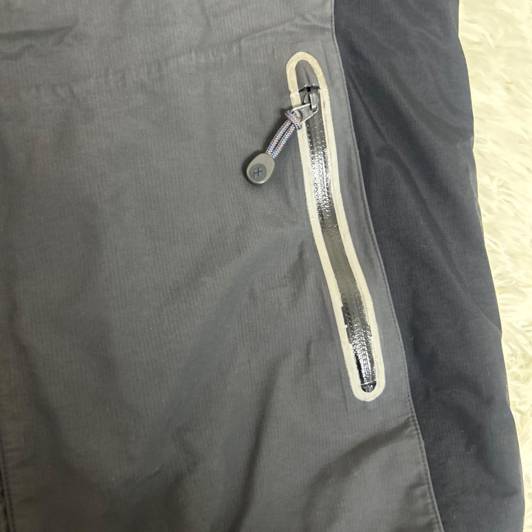 【美品】モンベル　スキーウエア　ダウンジャケット　Mサイズ　グレー　ブラック