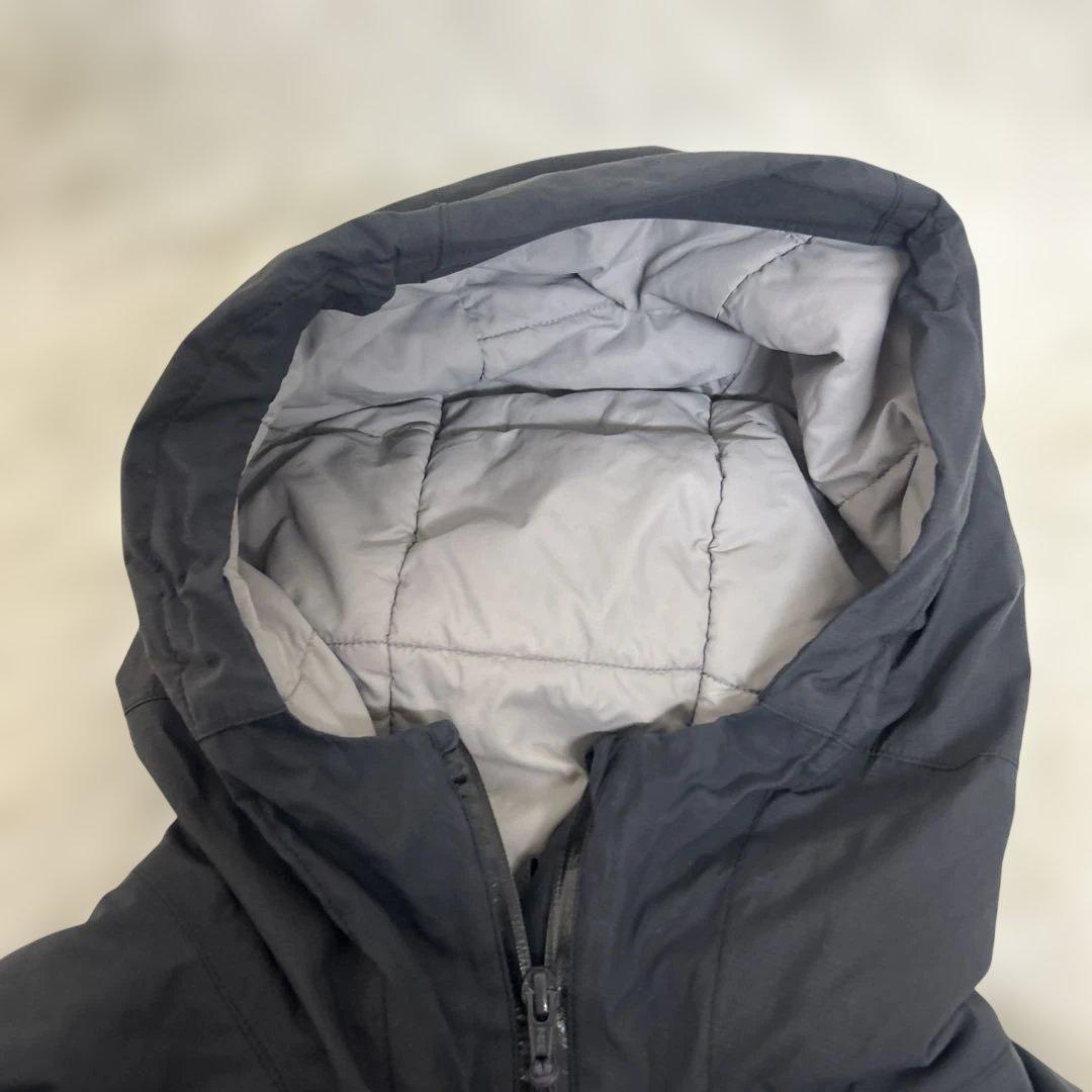 【美品】モンベル　スキーウエア　ダウンジャケット　Mサイズ　グレー　ブラック