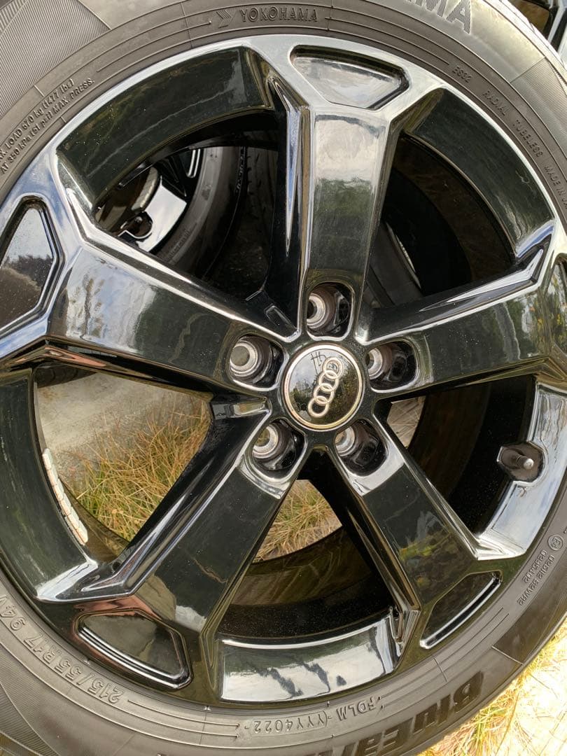 アウディQ2 純正 オプション ホイール17インチ