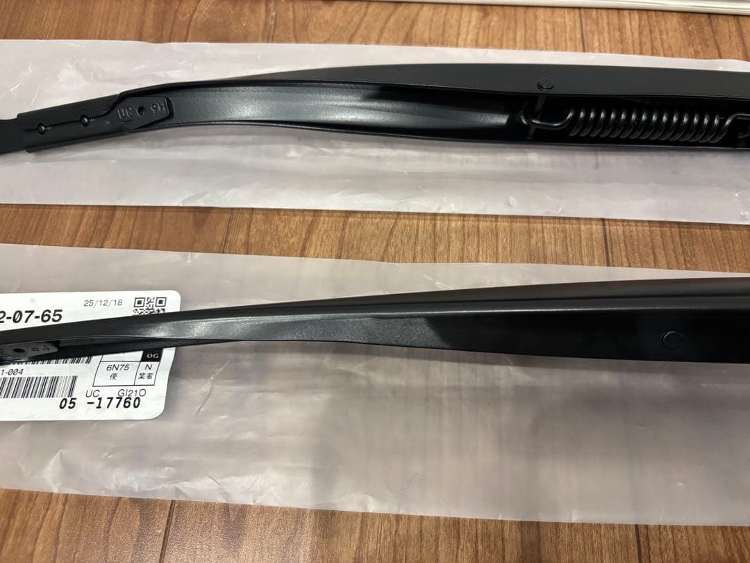 試着のみ！ハイエース　レクサスワイパーアーム　純正正規品