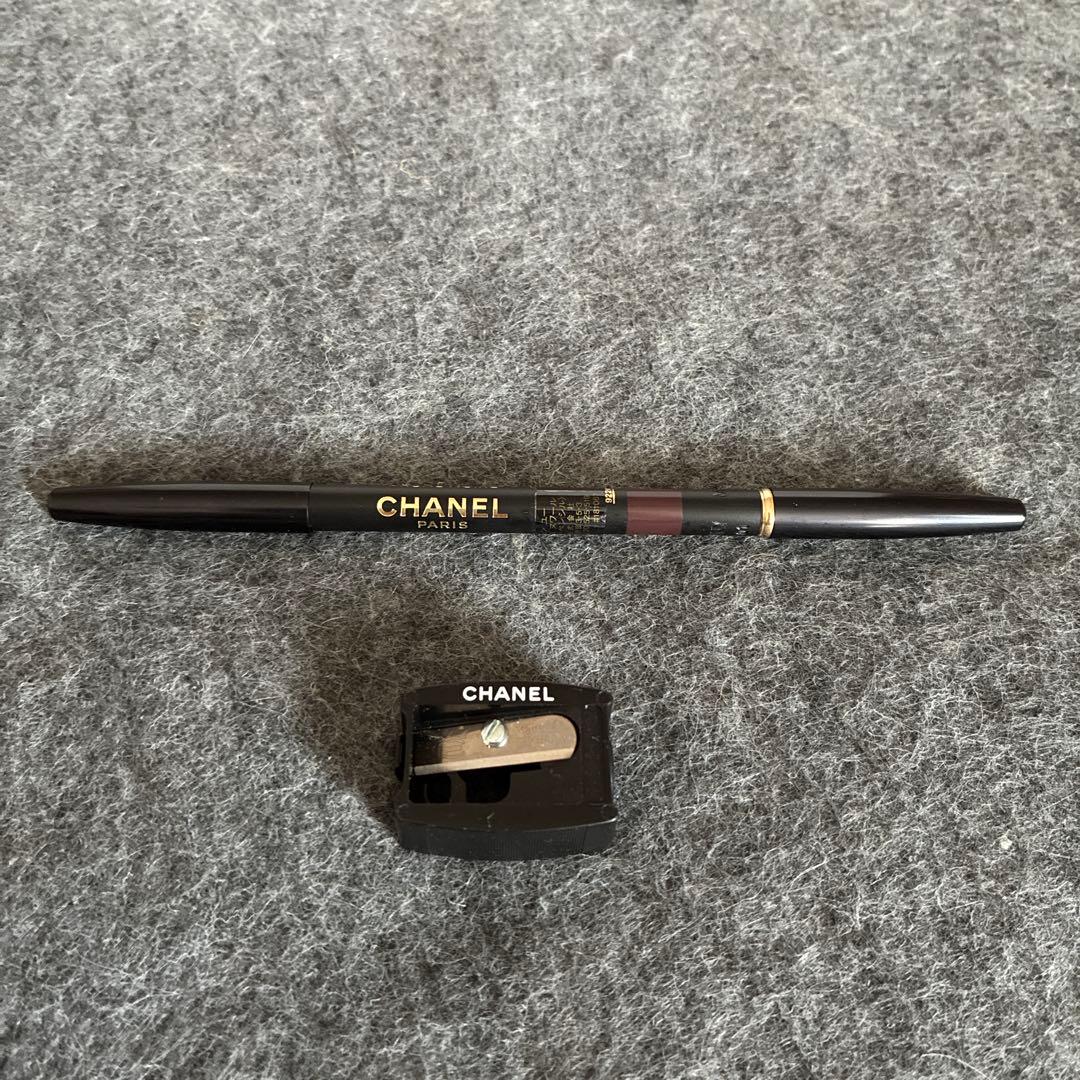 CHANEL アイライナーとリップのセット