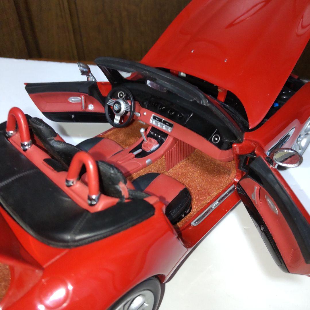  Z8 レッド 1/18 京商