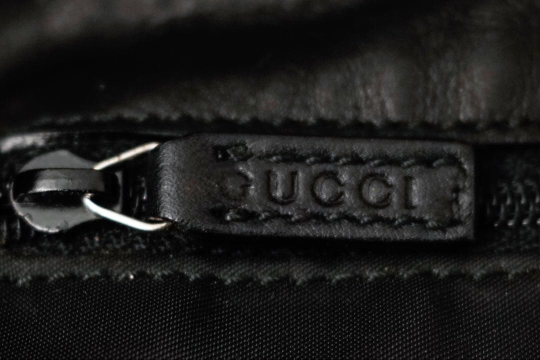 バッグ GUCCI TomFord Black Leather Shoulder Bag