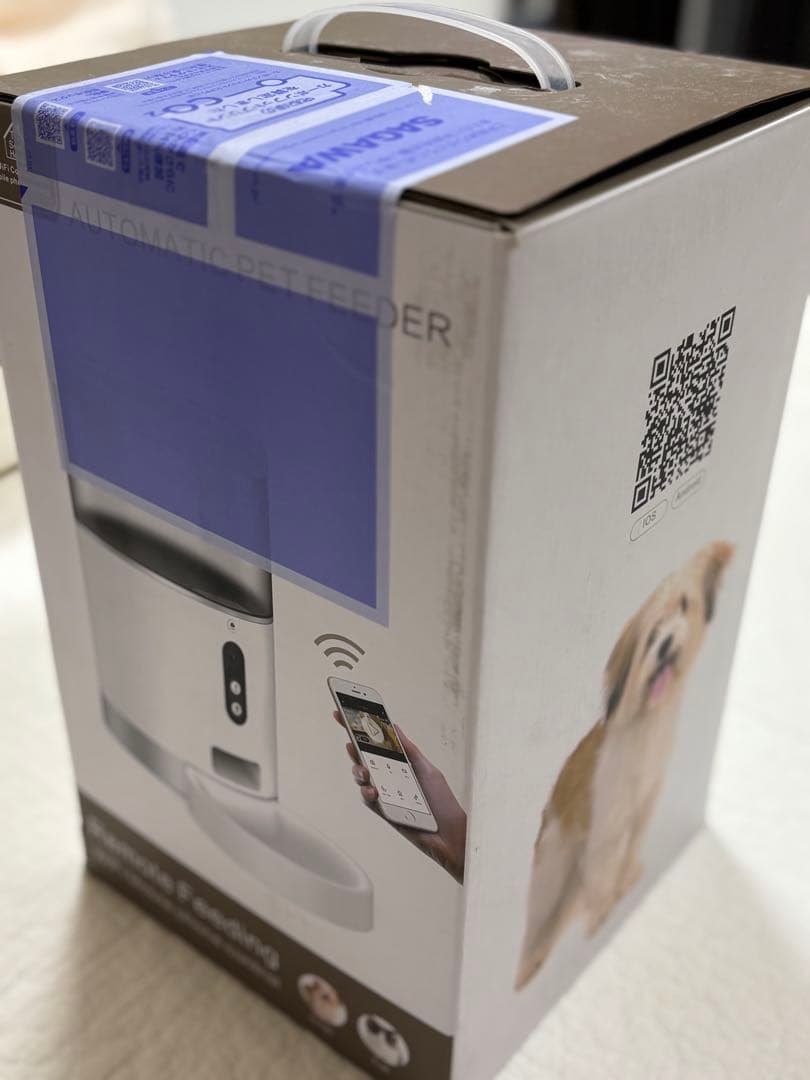 ペットカメラ付き自動給餌器