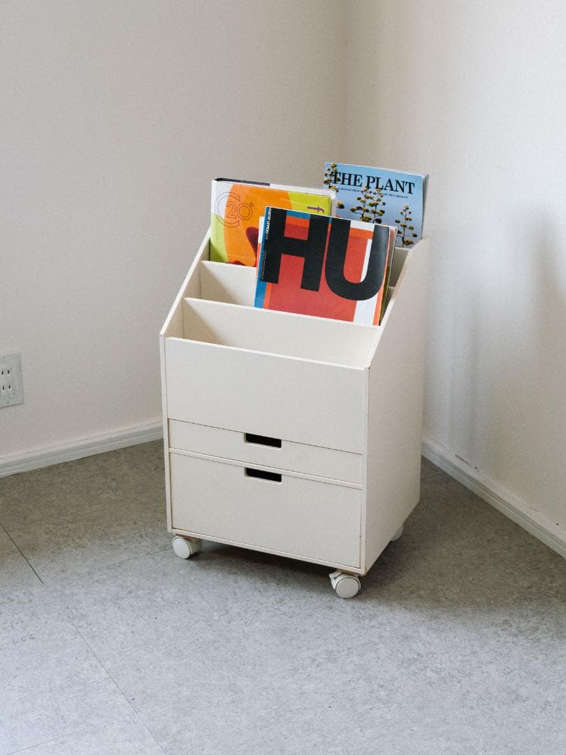 【太郎】マガジンラック・ブックシェルフ 本棚 ワゴン レトロ