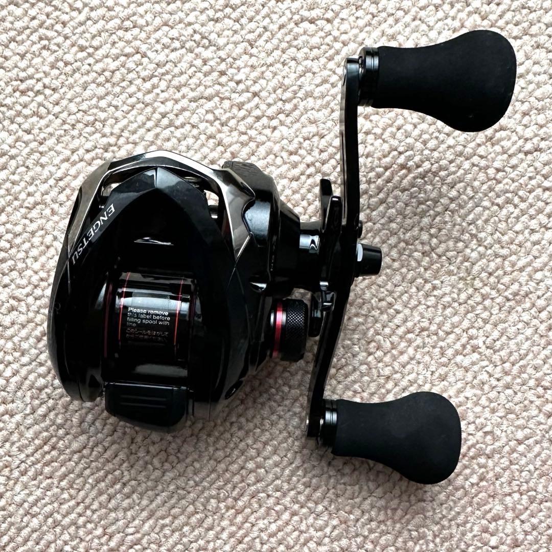 【新品未使用】シマノ 17 炎月 エンゲツ BB 100HG 右ハンドル