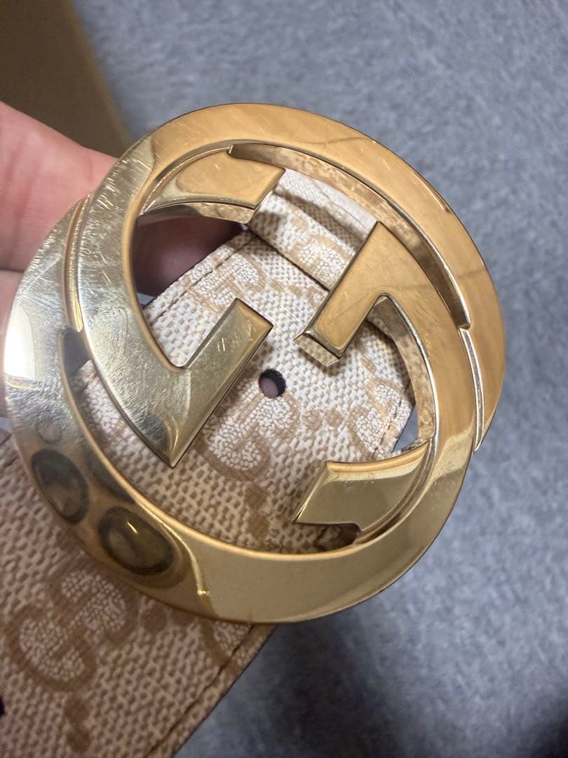 GUCCI GGロゴバックル ベージュレザーベルト 80-32