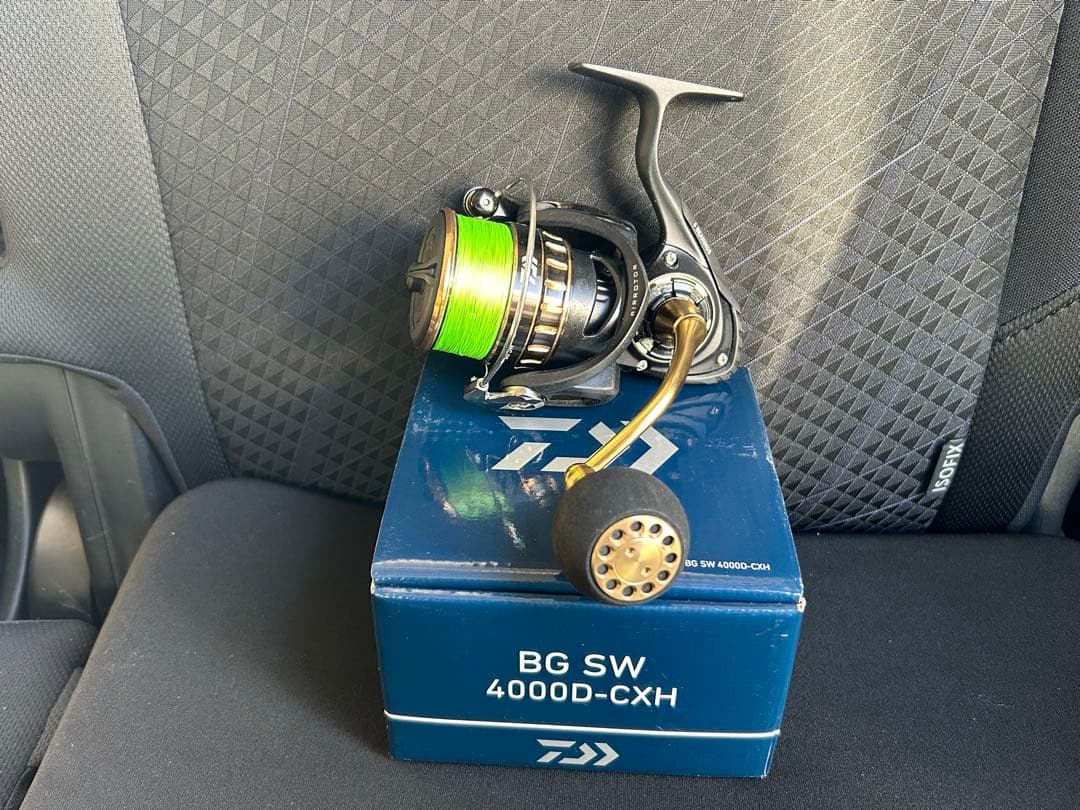 Daiwa BG SW 4000D-CXH スピニングリール　オマケ付き