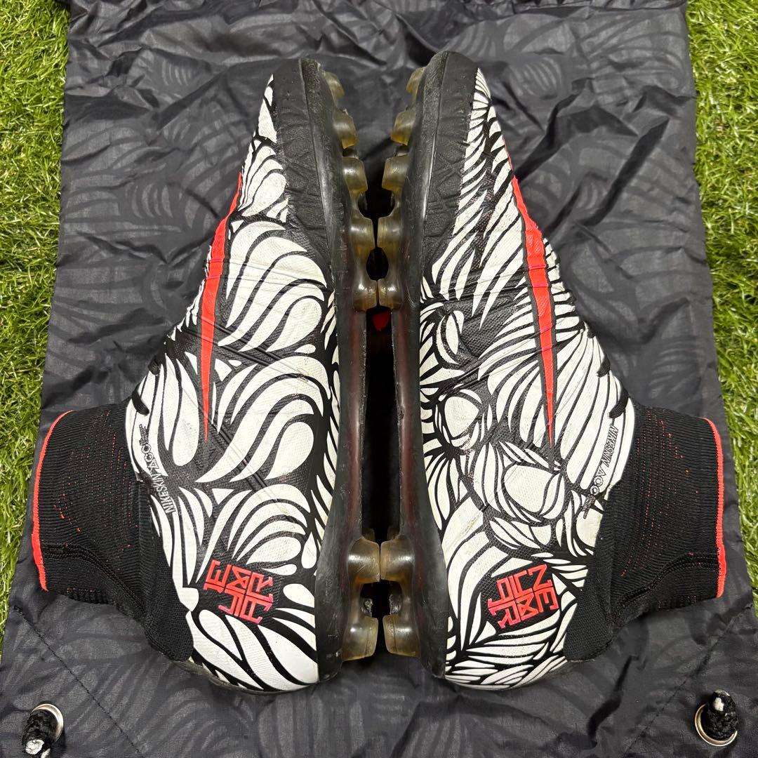 NIKE Hypervenom Phantom Ⅱ NJR AG-R