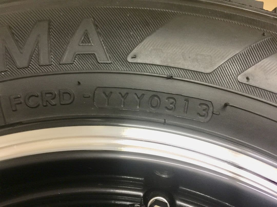 g*r様 ヴィセンテ 13インチ 165R13 8PR 5H114.3 スタッド