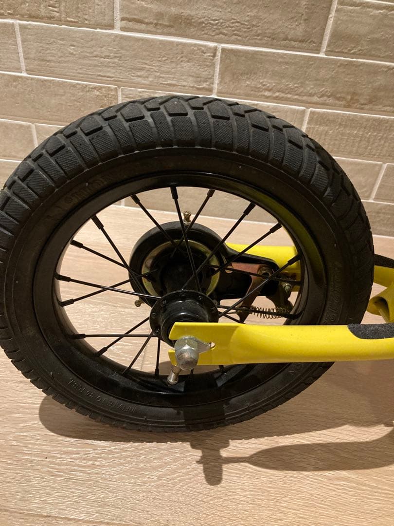 SPARKY スパーキー　キックバイク　イエロー　ブレーキ　スタンド付