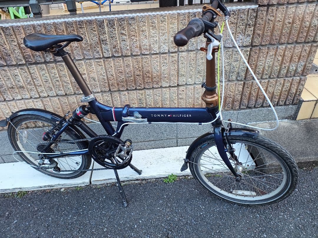 トミーヒルフィガー 折り畳み 20インチ