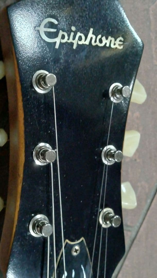 エピフォン　カジノクーペ　Epiphone　ポット交換　ピックガード製作　リペア