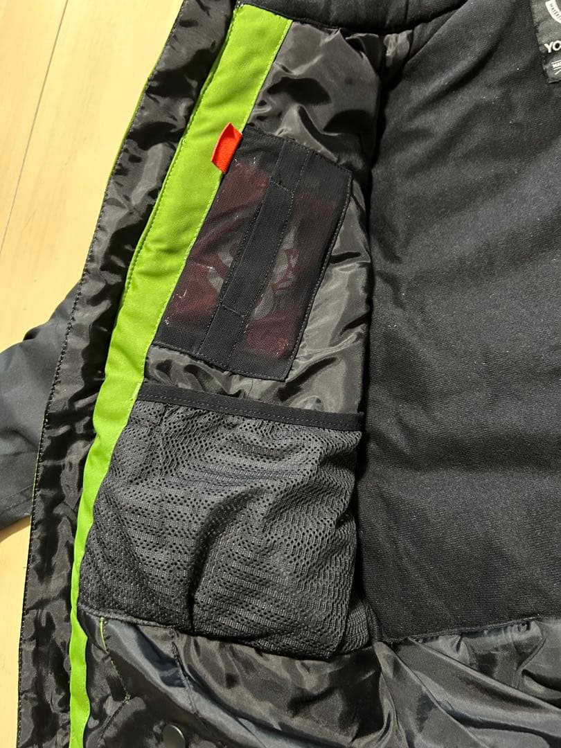 新品　686 子ども用 スノーボードウェア